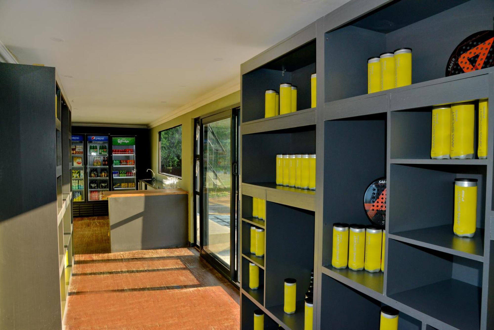 Seasons Golf, Leisure, Spa Хартбееспоорт Екстериор снимка