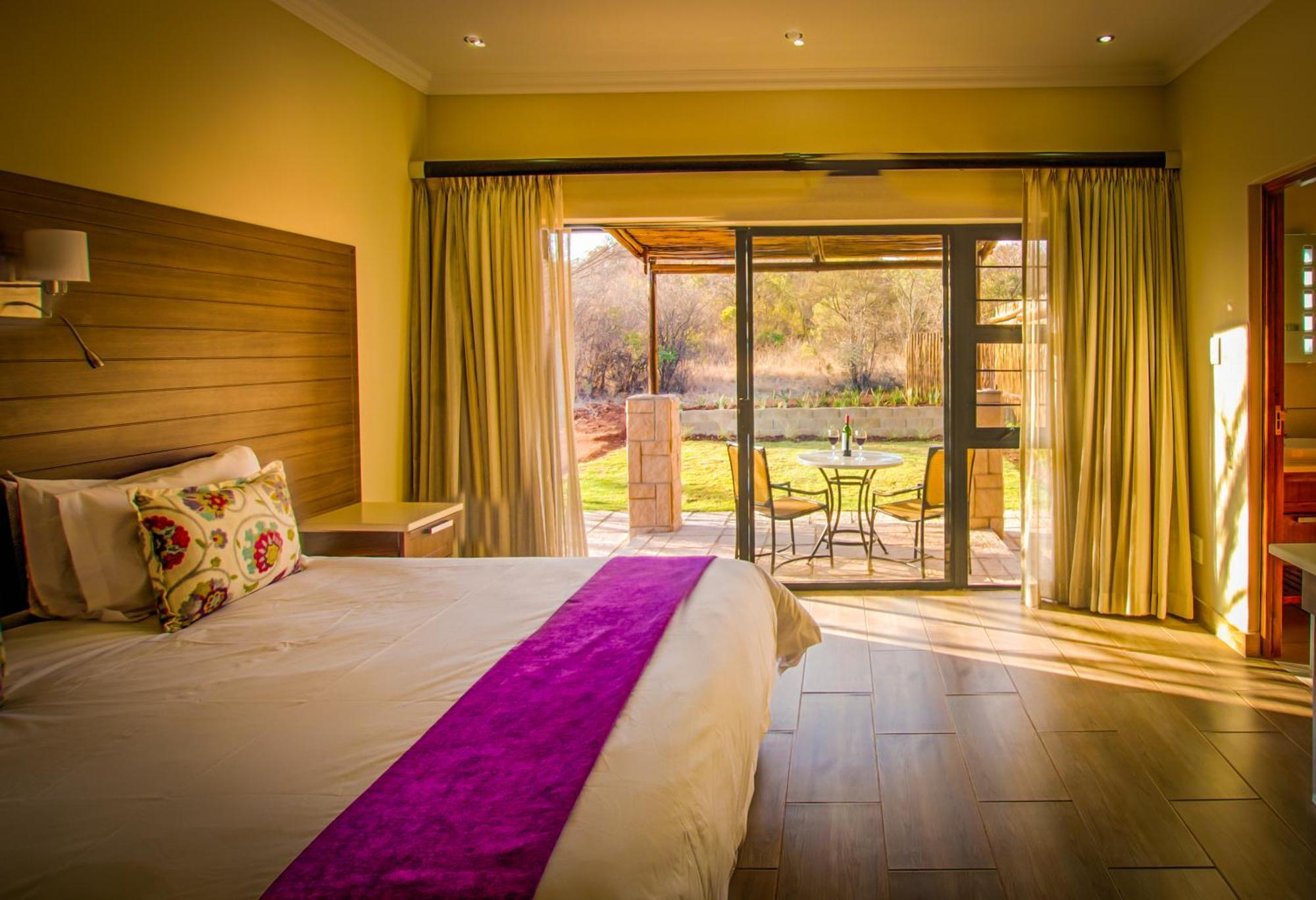 Seasons Golf, Leisure, Spa Хартбееспоорт Екстериор снимка