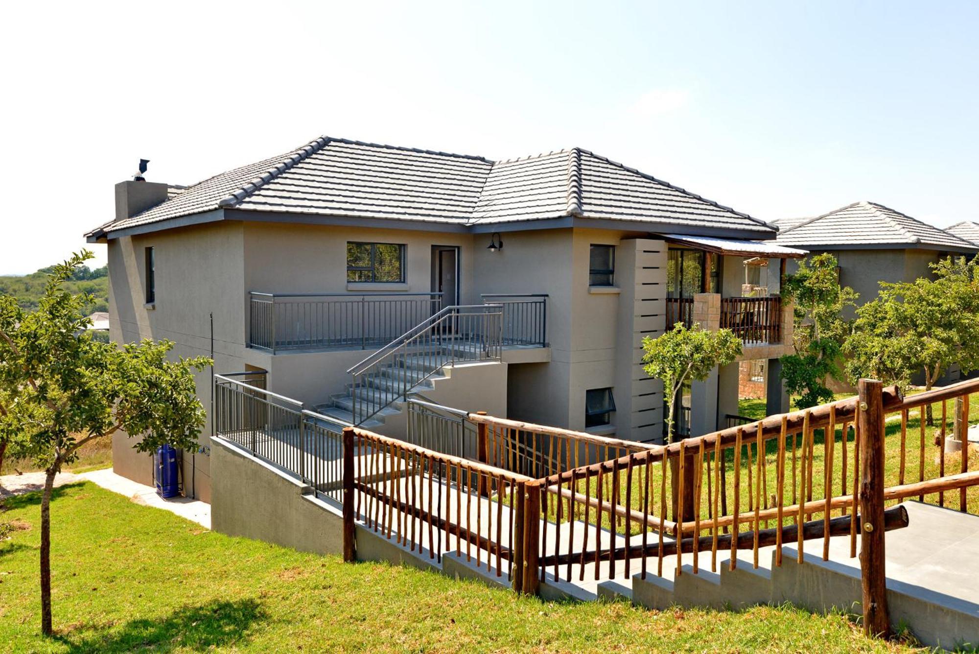 Seasons Golf, Leisure, Spa Хартбееспоорт Екстериор снимка